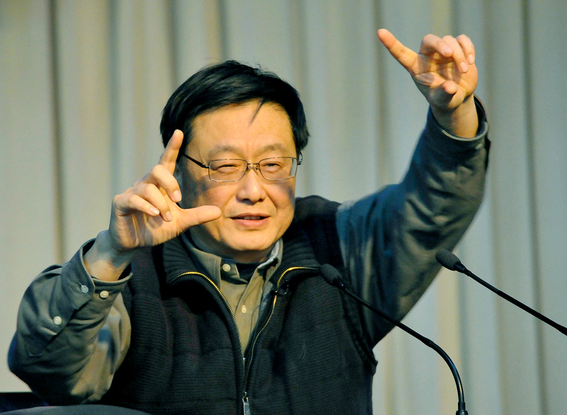 离婚26年后,回头再看倪萍和王文澜二人境遇,夫妻生活截然不同