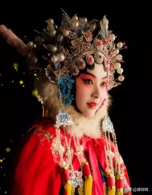 中国十大国粹｜书画武术、中药围棋、京剧汉服、茶饮瓷器剪纸刺绣