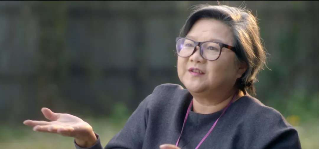 “京圈痞女”洪晃：因一辆车怒甩陈凯歌，4婚3离后终获幸福