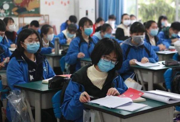 山东这4所大学毕业证分文不值，已被官媒全面点名，家长需要谨慎