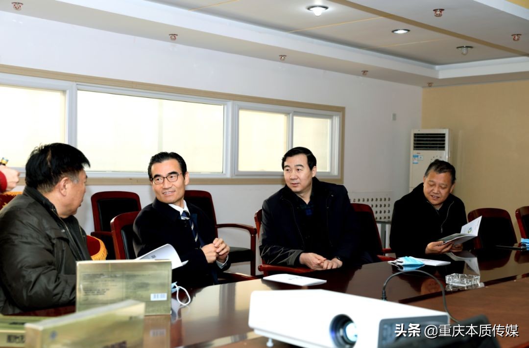 天津市宝坻区工商联领导一行莅临和治友德并赠送锦旗