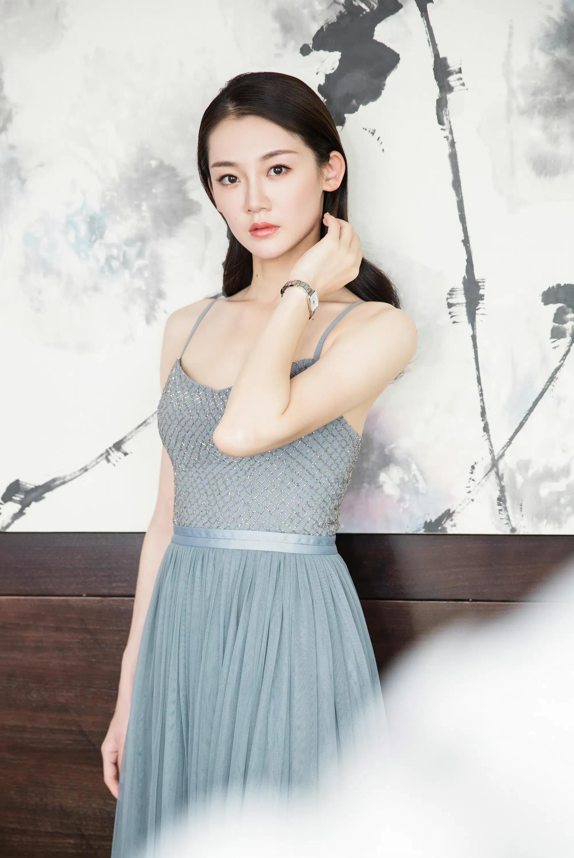 苗苗｜女神真美