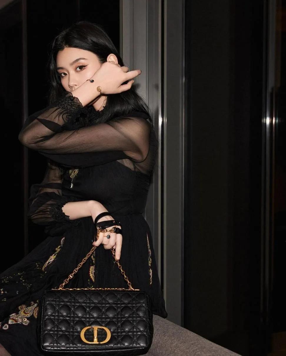 超模奚梦瑶嫁入豪门后，变得更加成熟，有魅力了