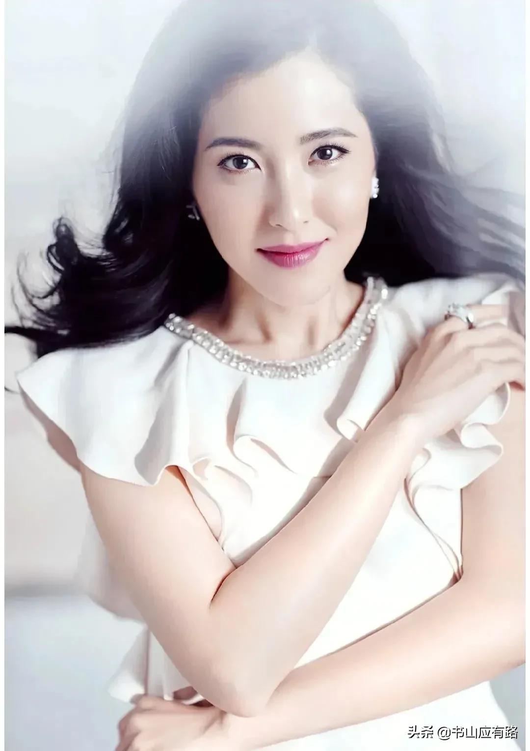 曾黎：不愧是中戏第一美，张柏芝直言没她漂亮