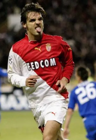 2004世界杯在哪个国家举行（2004年欧洲杯：冷门与颠覆齐飞，青春共激情一色）