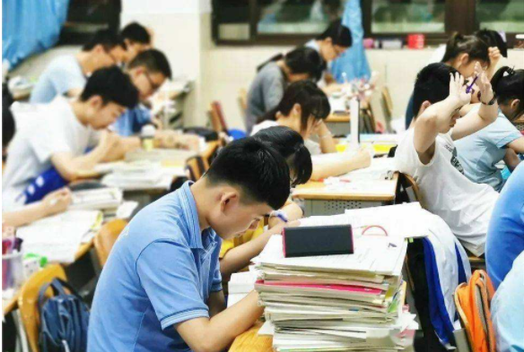 如果高考“开卷”让带一样物品，你会带啥？“学神”的回答太精彩