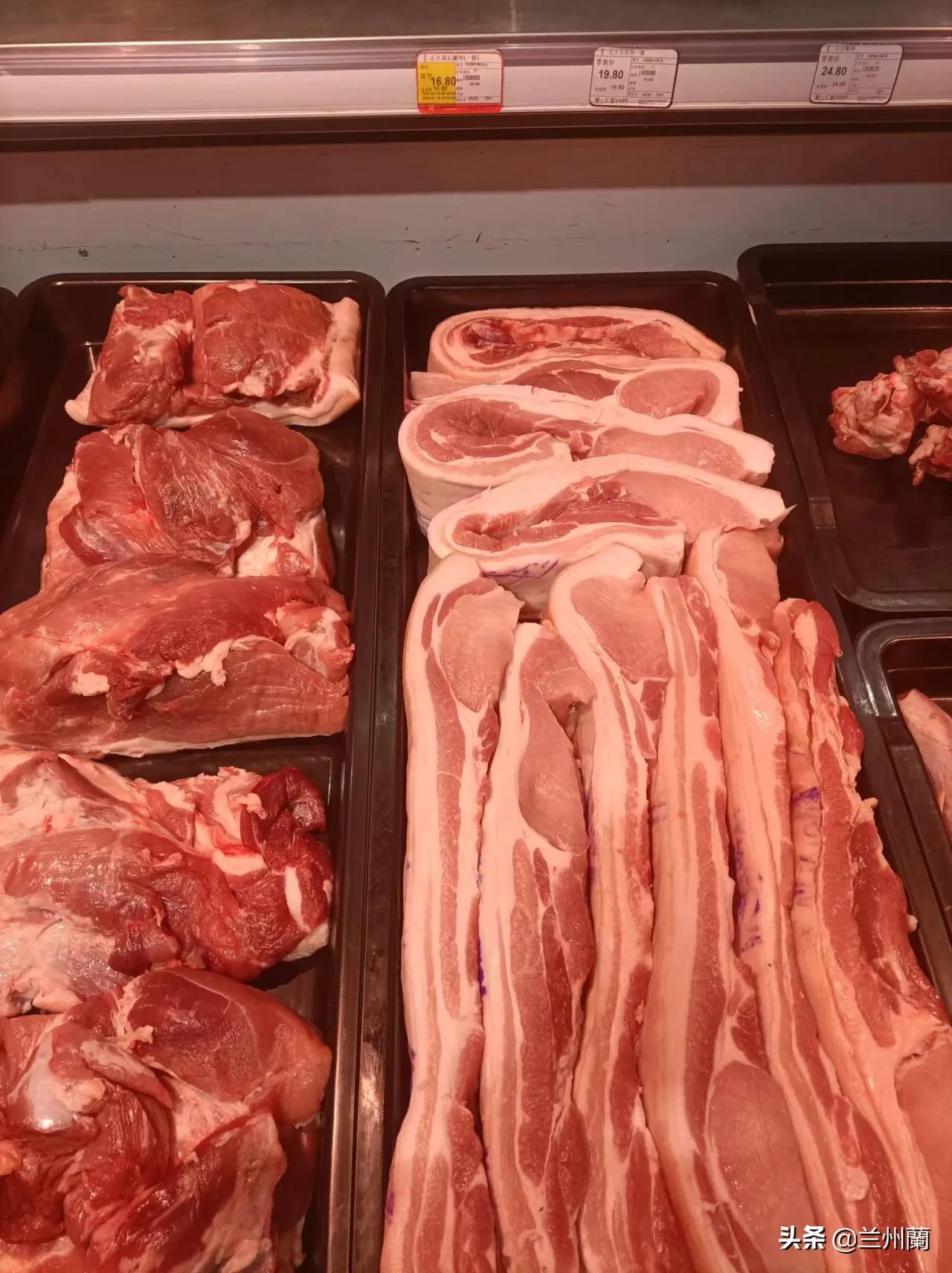 受到极端酷暑天气和疫情的影响，兰州猪肉和蔬菜价格略有浮动