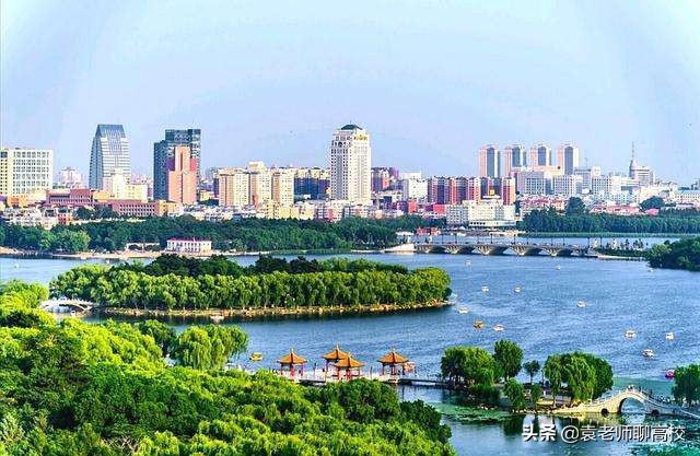 四川大学与吉林大学，同属四档985高校，哪个实力更强一些？