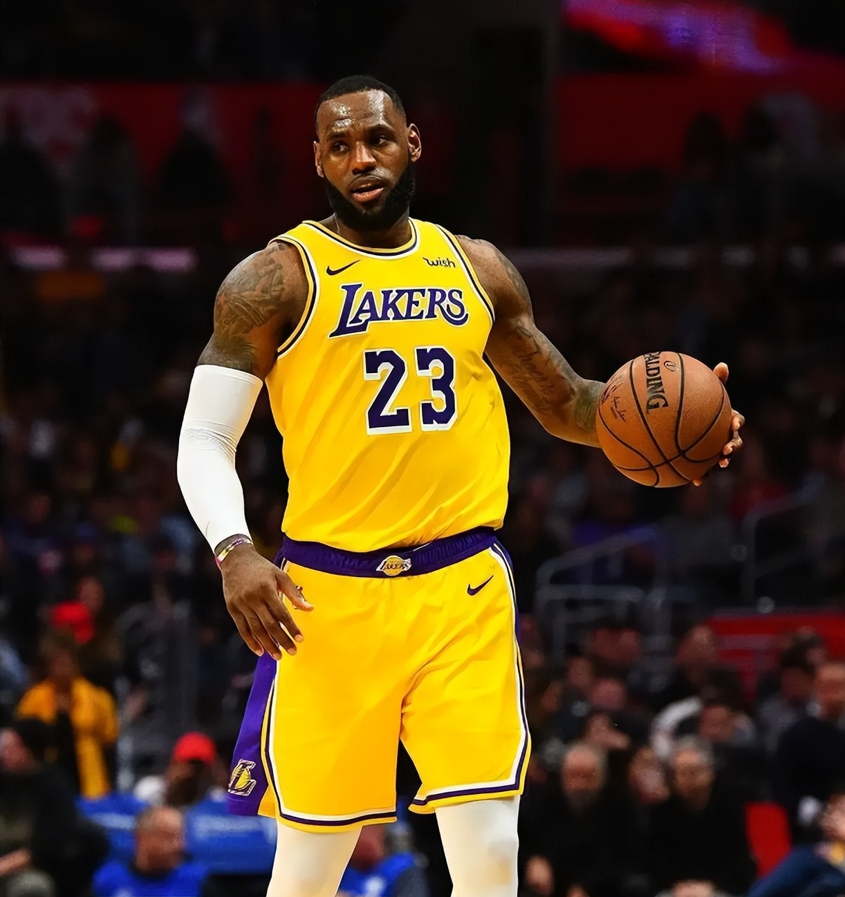 为什么nba现在薪水这么高（必须承认，NBA现在顶薪泛滥 因此配得上5000万年薪就4人）