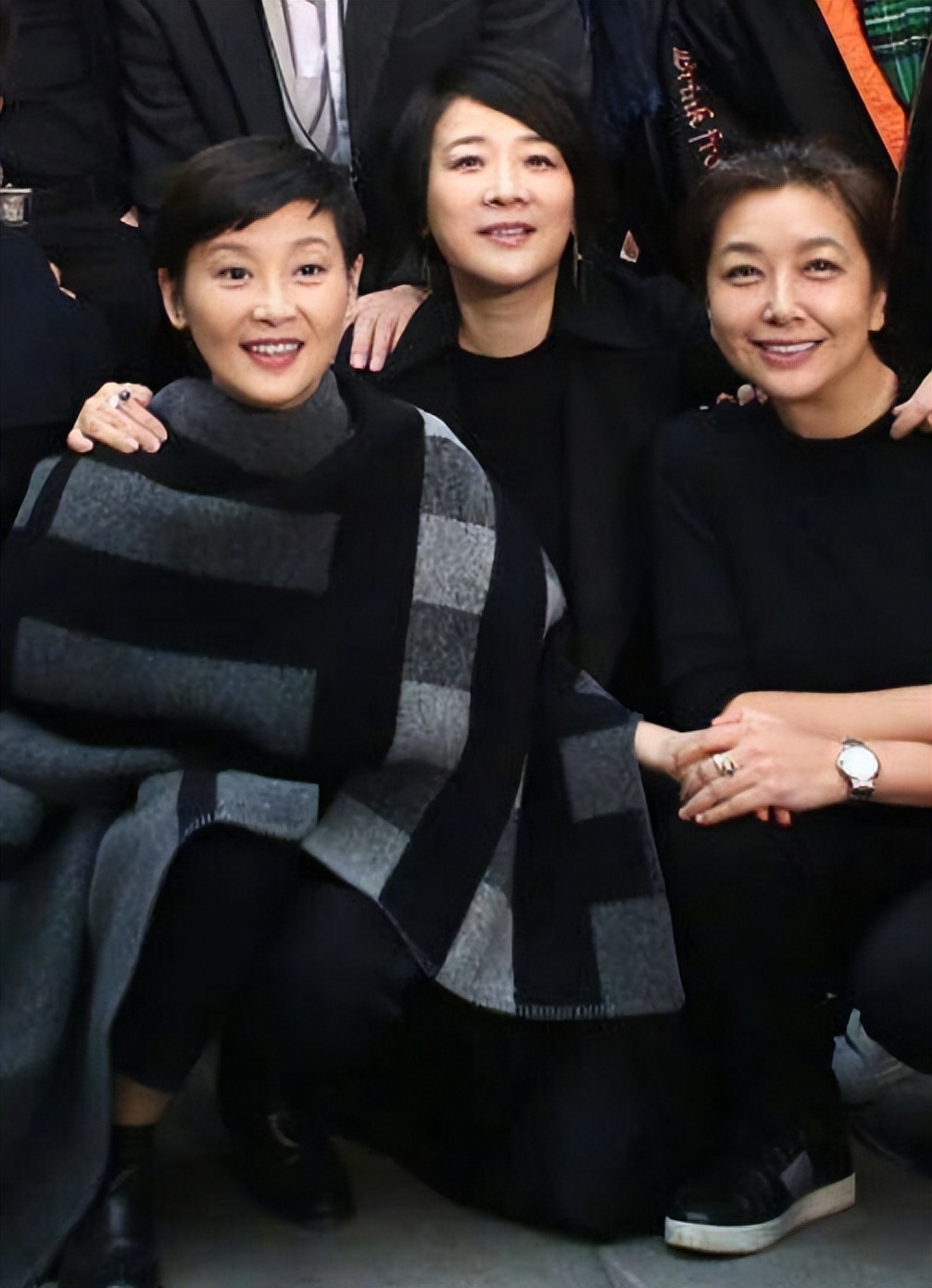 23年后再看冯小刚与徐帆的婚姻，才明白她的隐忍是最好的选择