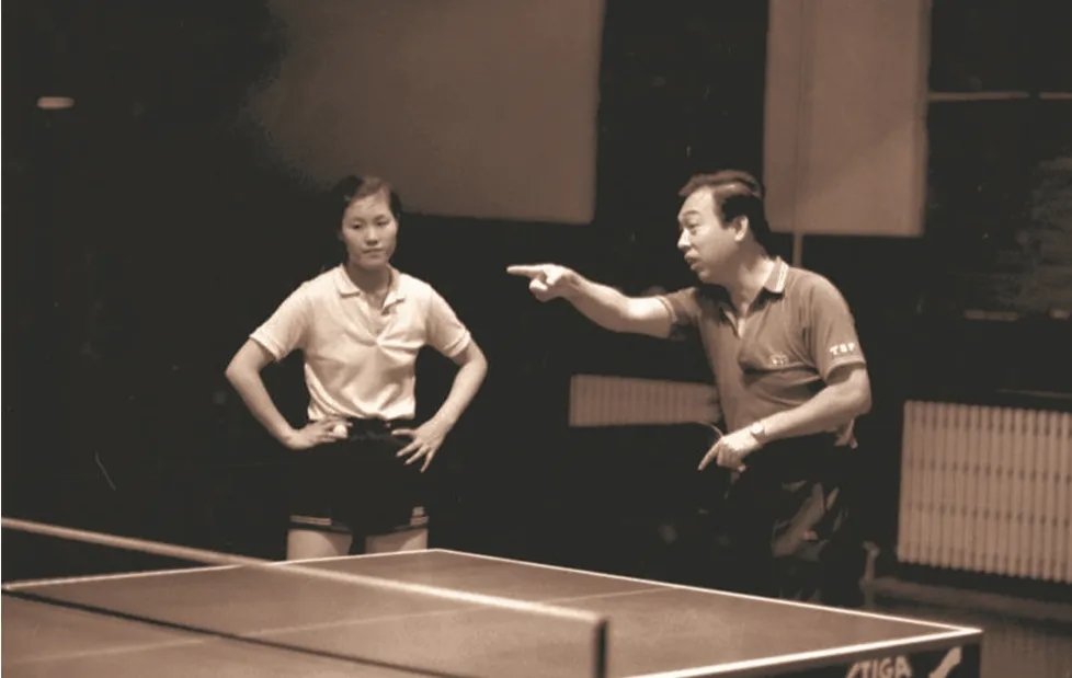 陈静：中国乒乓奥运首金后去中华台北，曾和肖战恋爱，如今成教授