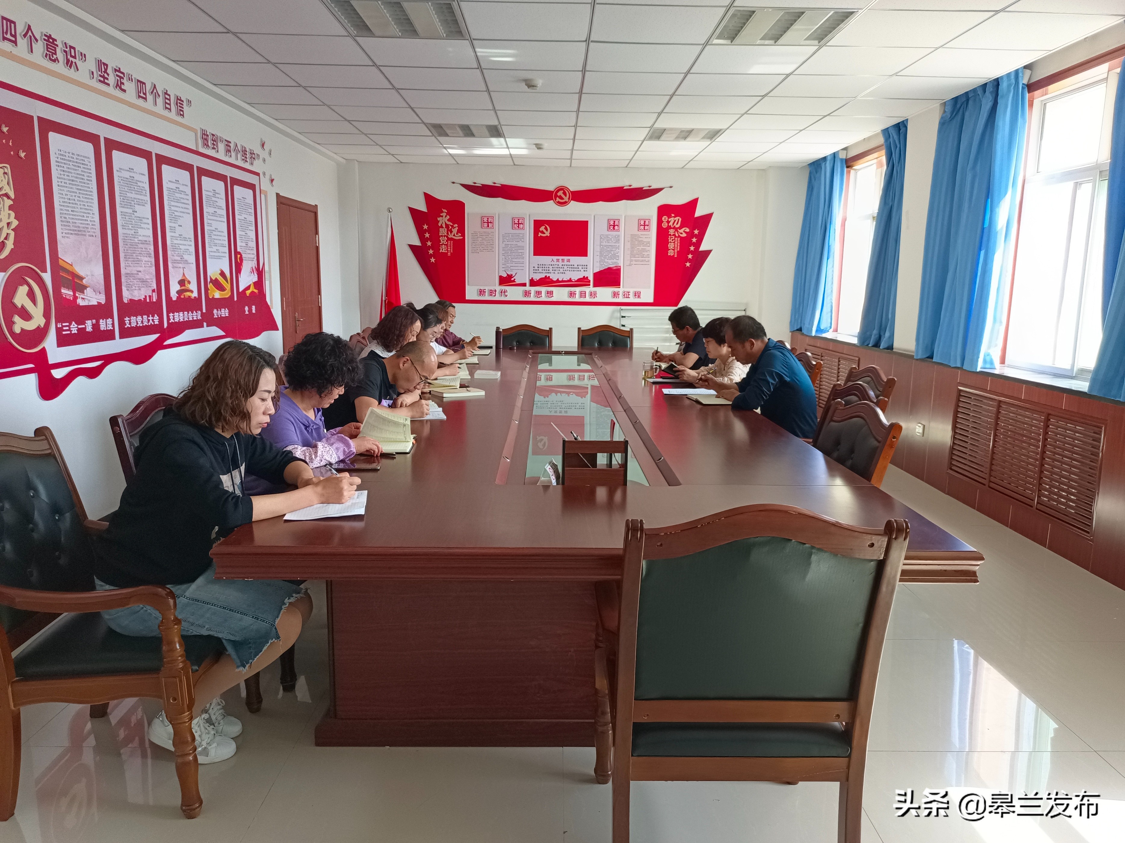 �����ص�����ר�⴫��ѧϰʡ��ʮ�Ĵε����ᾫ��