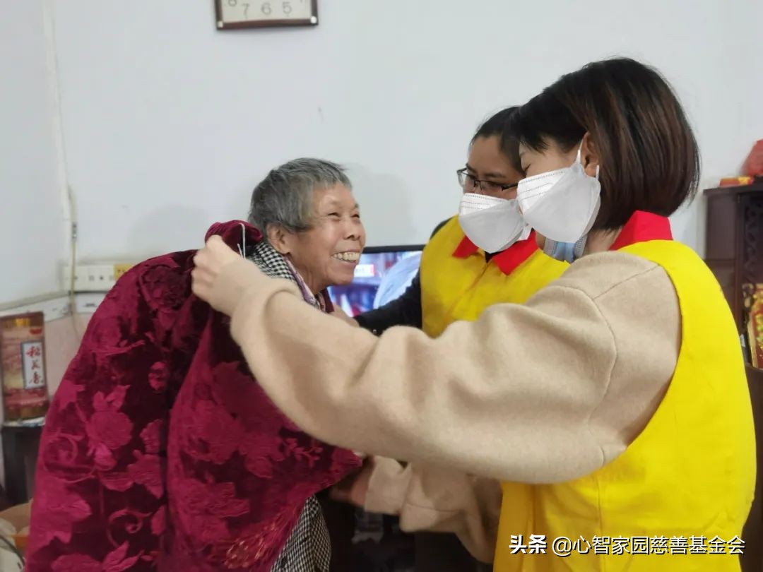 建校助学“未来启航计划”美丽月捐人，来自谢菲菲的故事