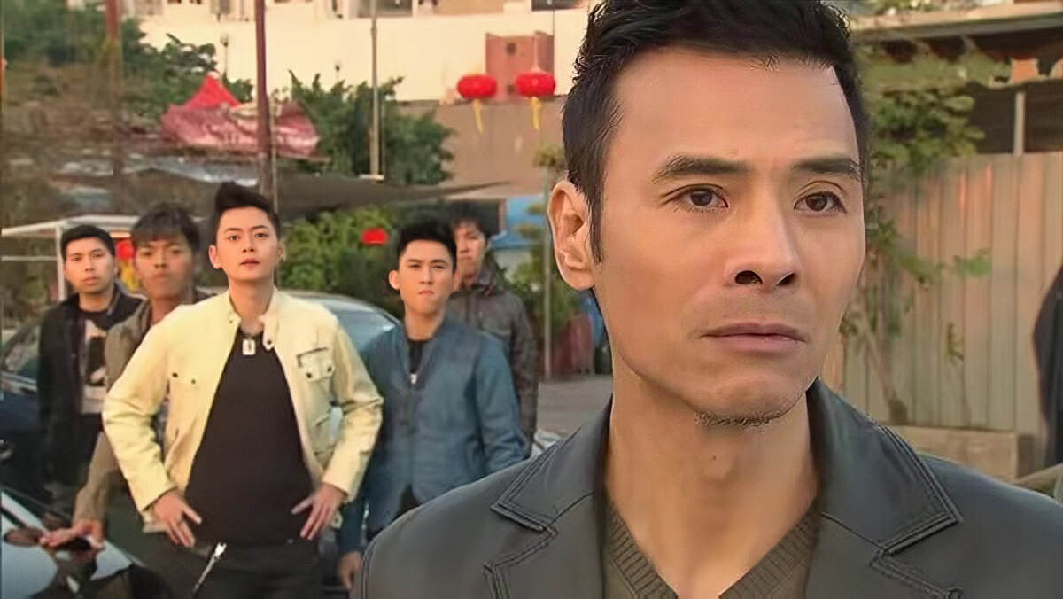 仿佛直接梦回当年的《使徒行者》.