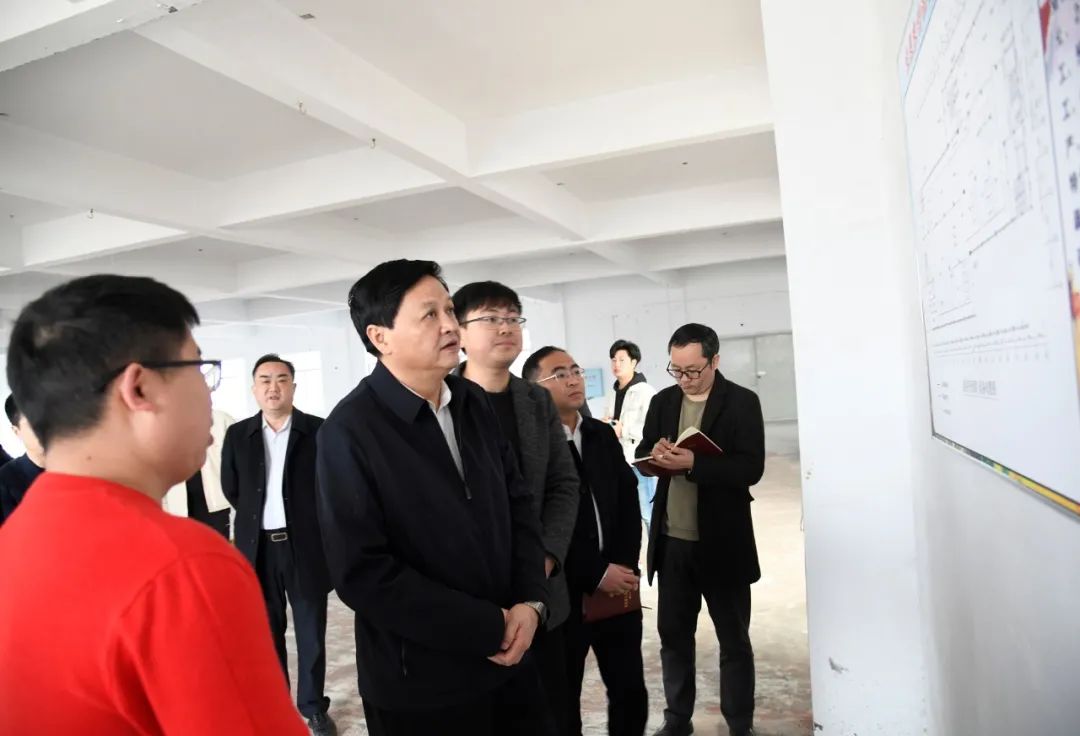 李万千在辰溪调研乡村振兴工作时指出 以实干促振兴 切实抓好产业发展和人居环境整治工作