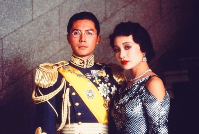 6位“清纯欲女”的劲爆情史：有人8段感情4次婚姻，有人当街热吻