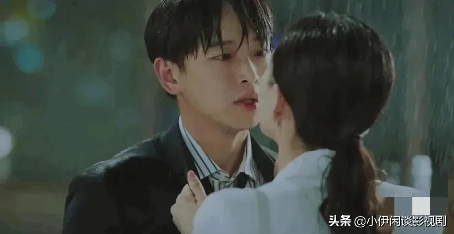 都是演律师和姐弟恋，把江疏影和姚晨一对比，差距就太明显了