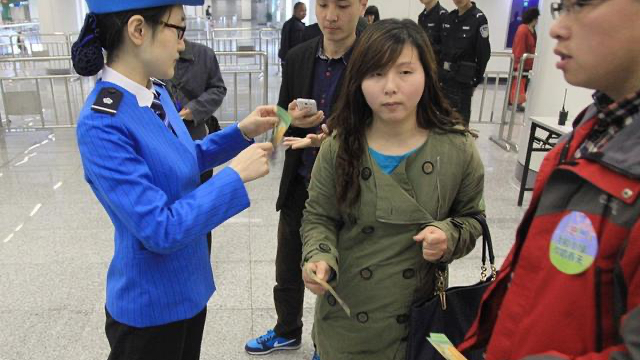 购买电子客票，需要取票吗？有2个情况需要，精明人一般会这样做