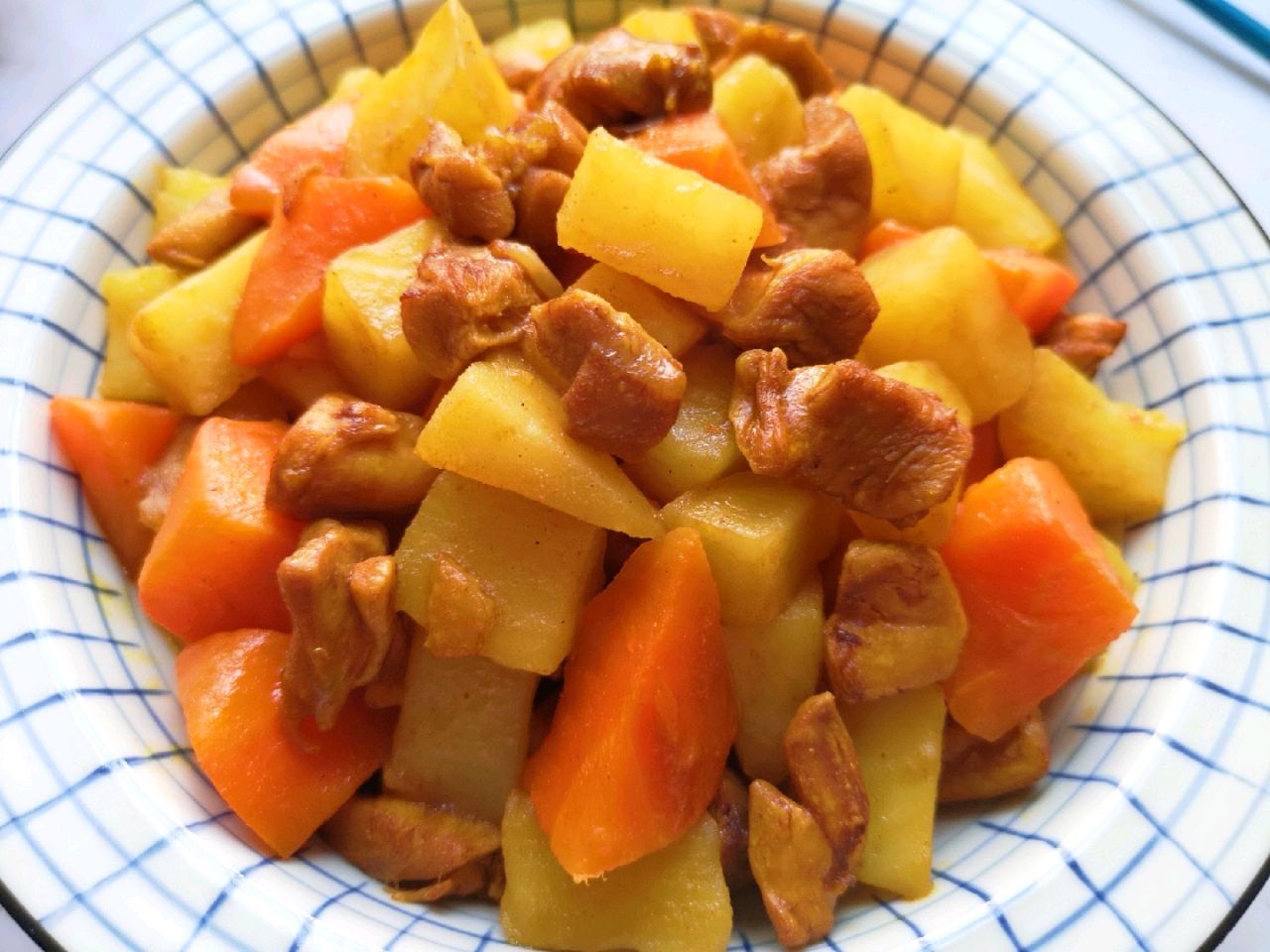 咖喱土豆鸡块的做法大全鲜美多汁的咖喱土豆鸡块这样做