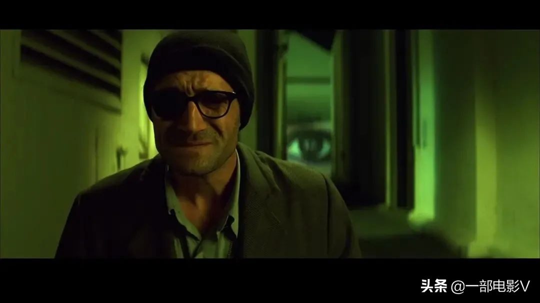 受人追捧的女明星，竟然只是个骗局《西蒙妮》