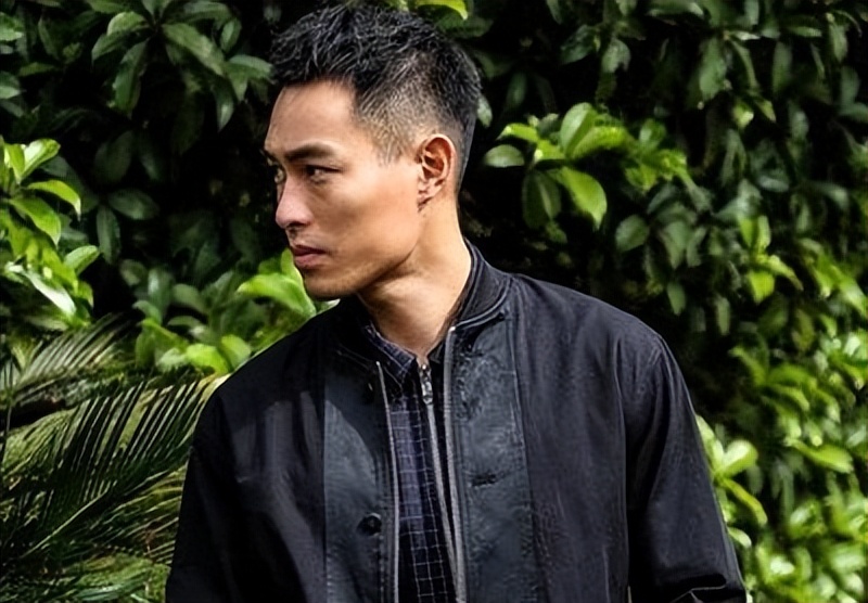 12位“古装奇丑”的男星，别人穿古装是耍帅，他们是“灾难现场”