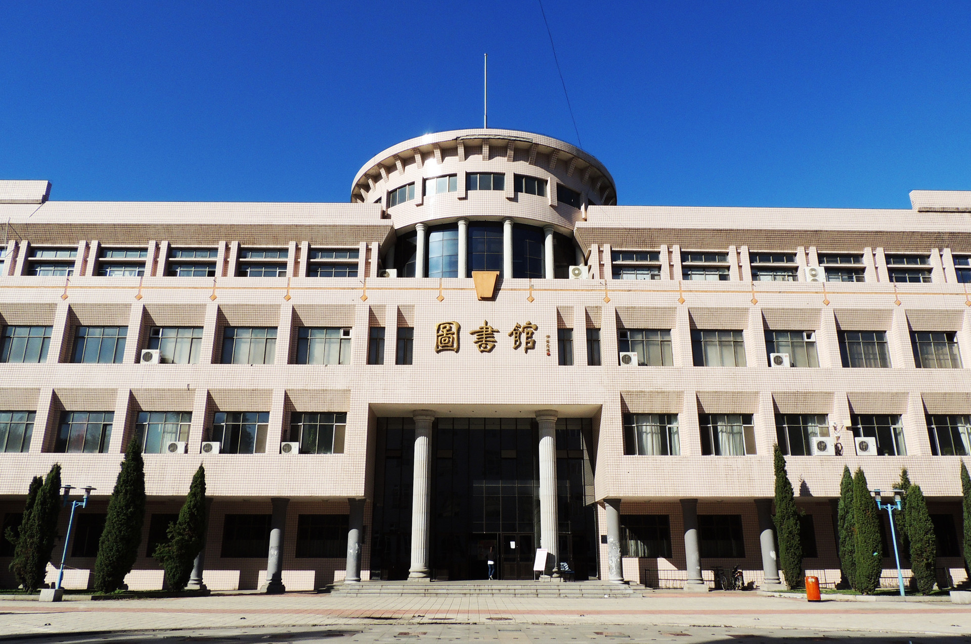 全国3000所大学，只有23所直接以省命名，分为六个档次