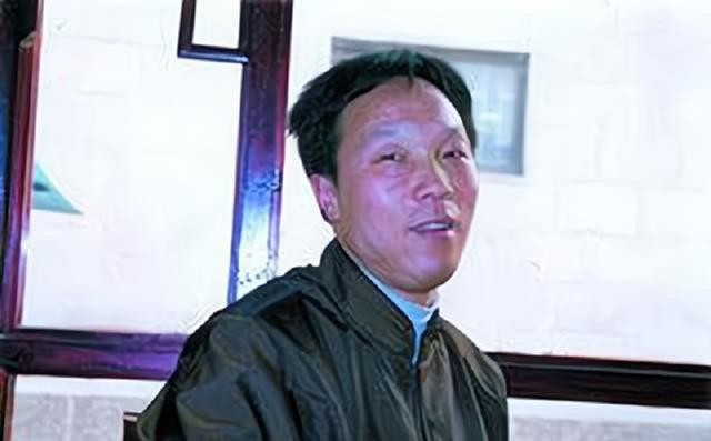 男子因杀妻被判15年，11年后“亡妻”突然回家，已和他人结婚生子