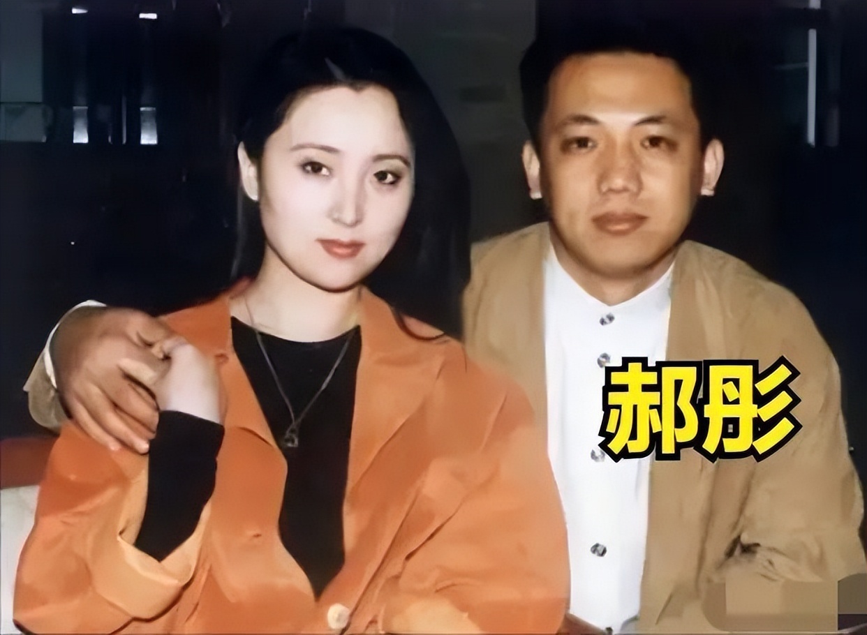 陈晓旭病逝15年了,曾发誓出家的丈夫郝彤,为何1年后就还俗再婚