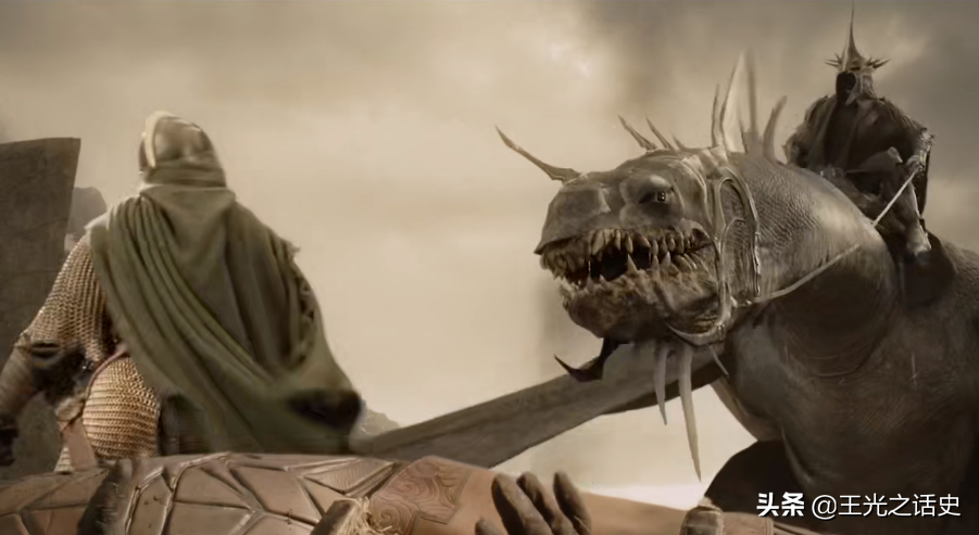 如果没看出西方人对东方的恐惧，那么你就不算看懂《指环王》