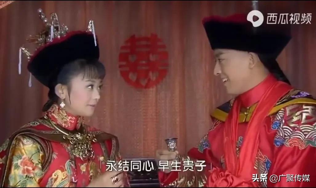 电视剧《还珠格格》：经过千难万险，紫薇与尔康终于喜结良缘