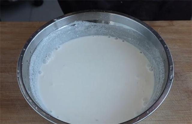 红薯粉怎么做凉粉步骤（9个步骤学正宗的红薯凉粉做法）
