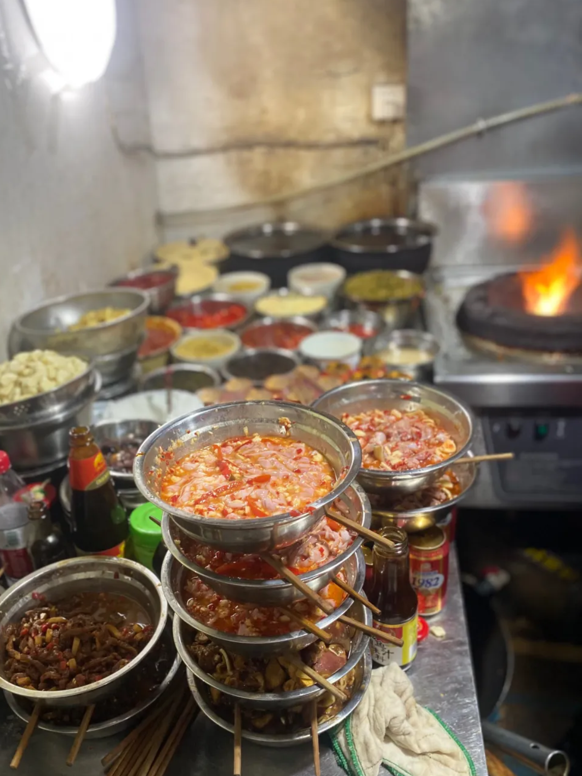 成都乡村的“高端”私房菜，豪车大佬也爱吃，顾客全是老带新