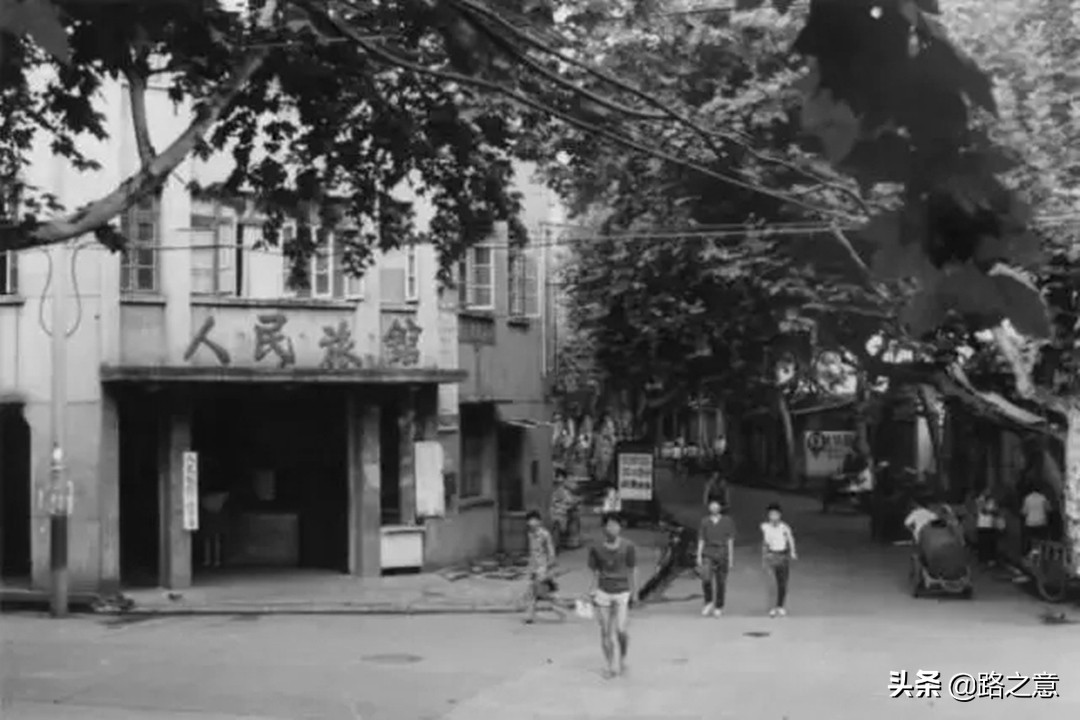 88年女研究生被拐，仅“卖”2480元，70多天后因一首藏头诗被解救