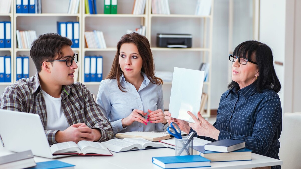 在大学当一名老师感觉怎么样？