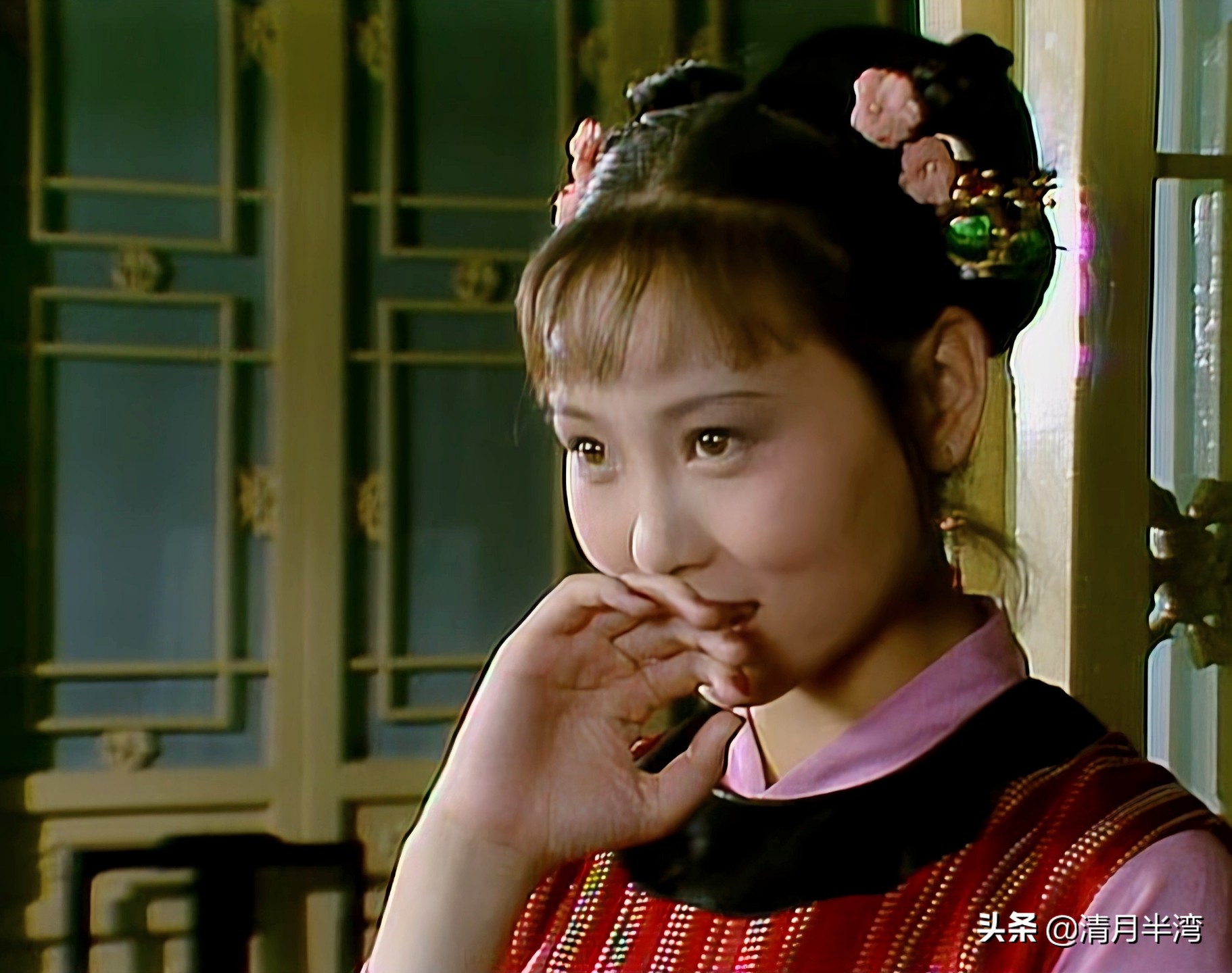 6,小红(刘继红饰演)刘玲玲也是可爱的萌妹类型,一双水灵灵的大眼透亮