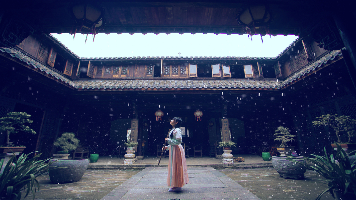 心随冬雨生，情同冬雨长