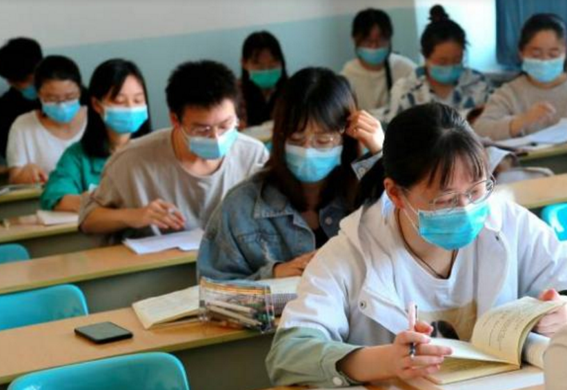 各高校“课程表”大对比！985一周45节大专一周3节，侮辱性极强