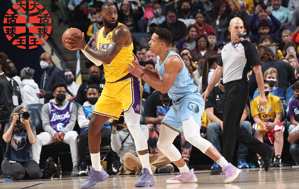 湖人对灰熊比赛录像今天（詹姆斯半场砍下23分，杰克逊联手康查尔发威，灰熊队65-52湖人）-趣拿体育