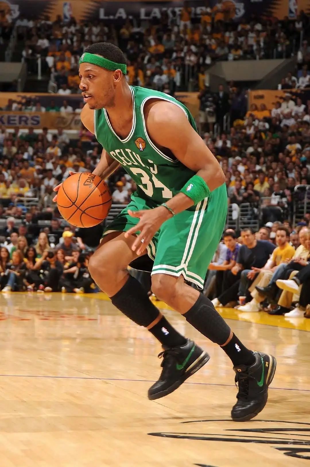 保罗皮尔斯球鞋(把詹姆斯从骑士打到热火的男人!