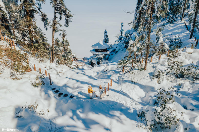 成都周边游 | 川西的雪国秘境，我与瓦屋山的纯白约定