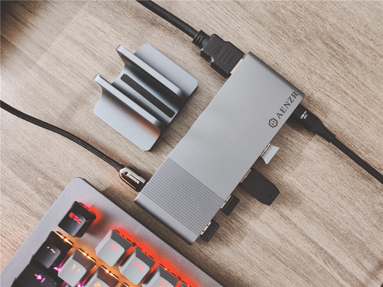 AENZR十二合一扩展坞开箱实测，办公生产力直线飙升