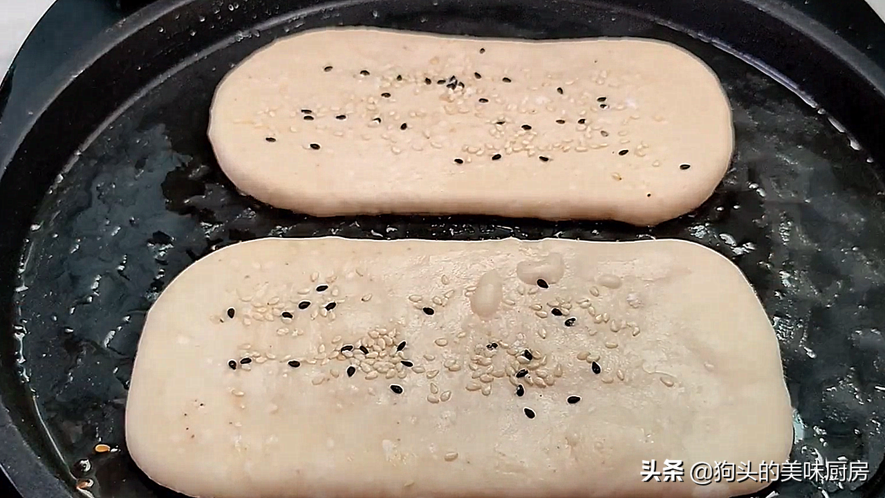 玉米粉怎么做饼（无糖少油的玉米发面饼制作教程）