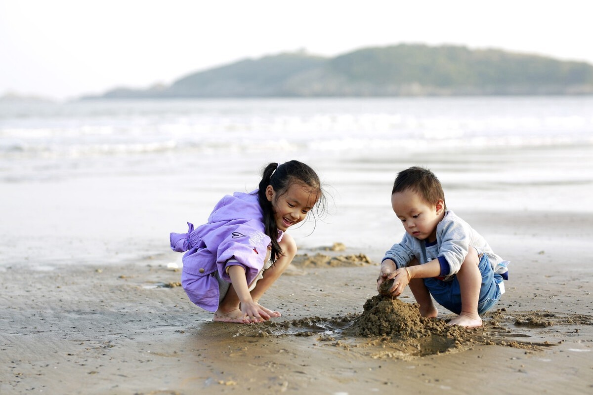 都说第一个出生的娃更聪明，那为啥有“老二聪明老大呆”的说法？