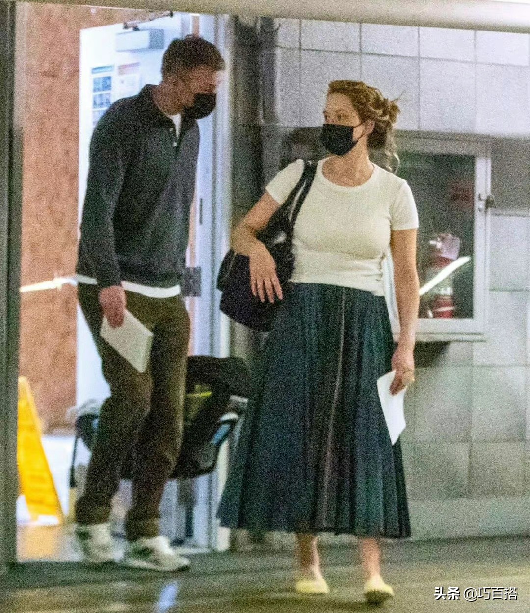 “大表姐”和她老公同框太有爱！结婚3年，依然满心满眼都是对方