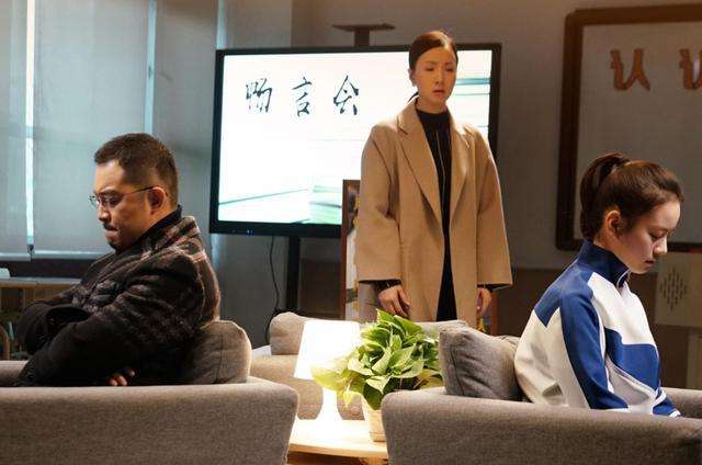 要想孩子人生走得远：唯有父爱不缺席，母爱有温度