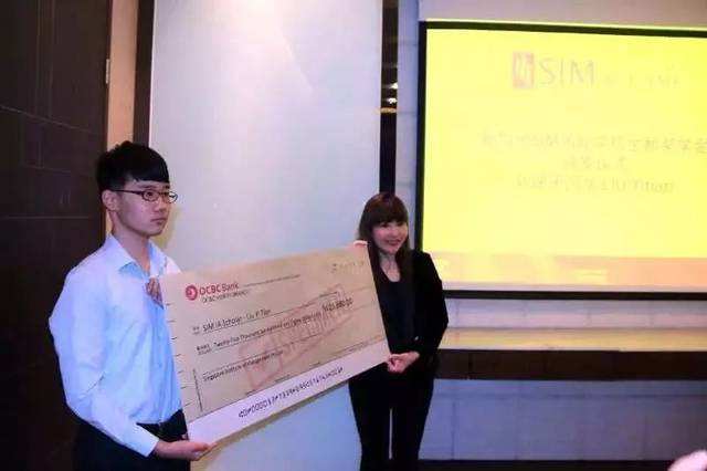 大学生喜获8k奖学金，却不舍得给女友买200元面膜，你怎么看