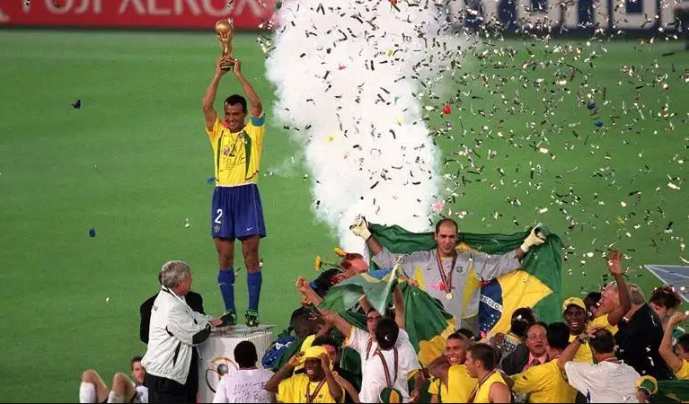世界杯喀麦隆巴西(距离世界杯不足50天，20年后巴西队能否夺得六冠？)