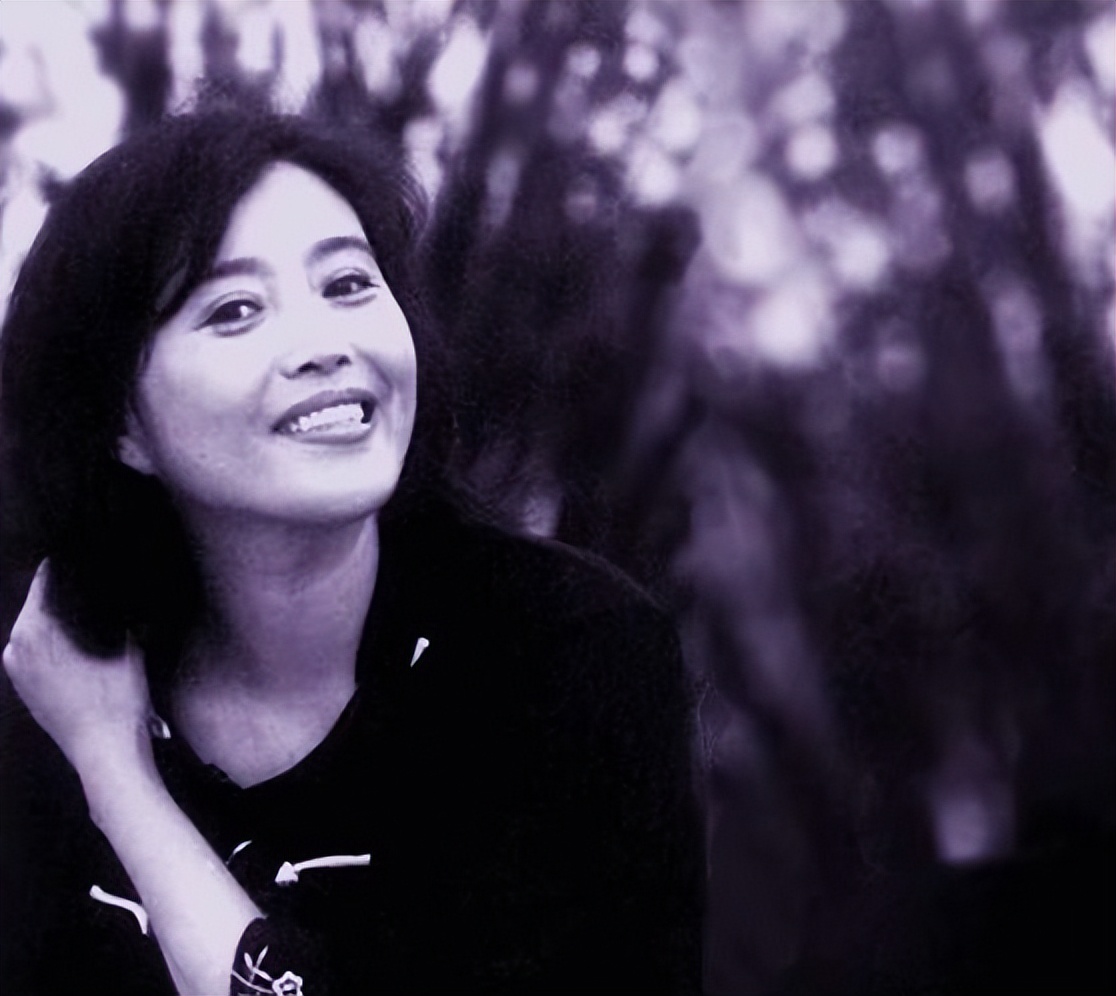 为爱两度下跪,四次流产,孙红雷前女友丁嘉丽的辛酸过往