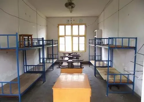 中国大学宿舍十大等级,你住在第几级?看到第3个我酸了...