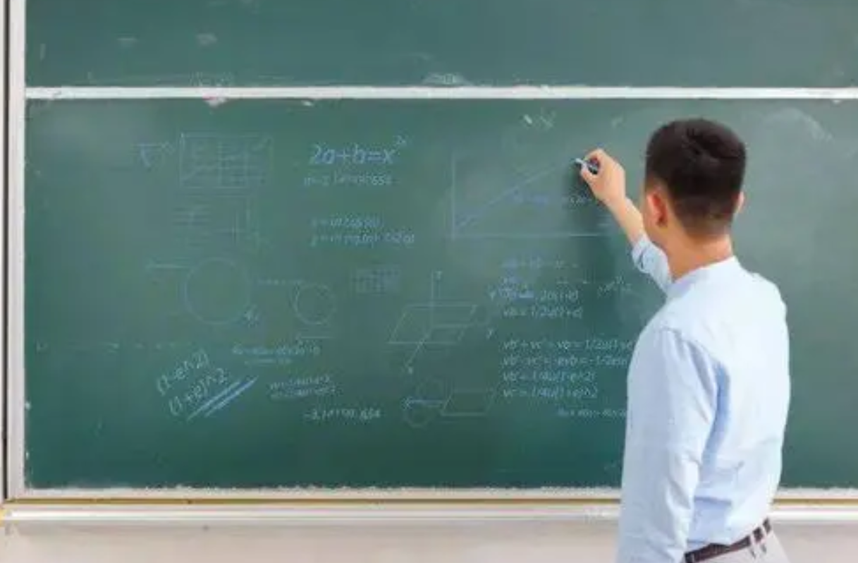 那个10岁参加高考，16岁读博，强迫父母在北京买房的男孩现状如何